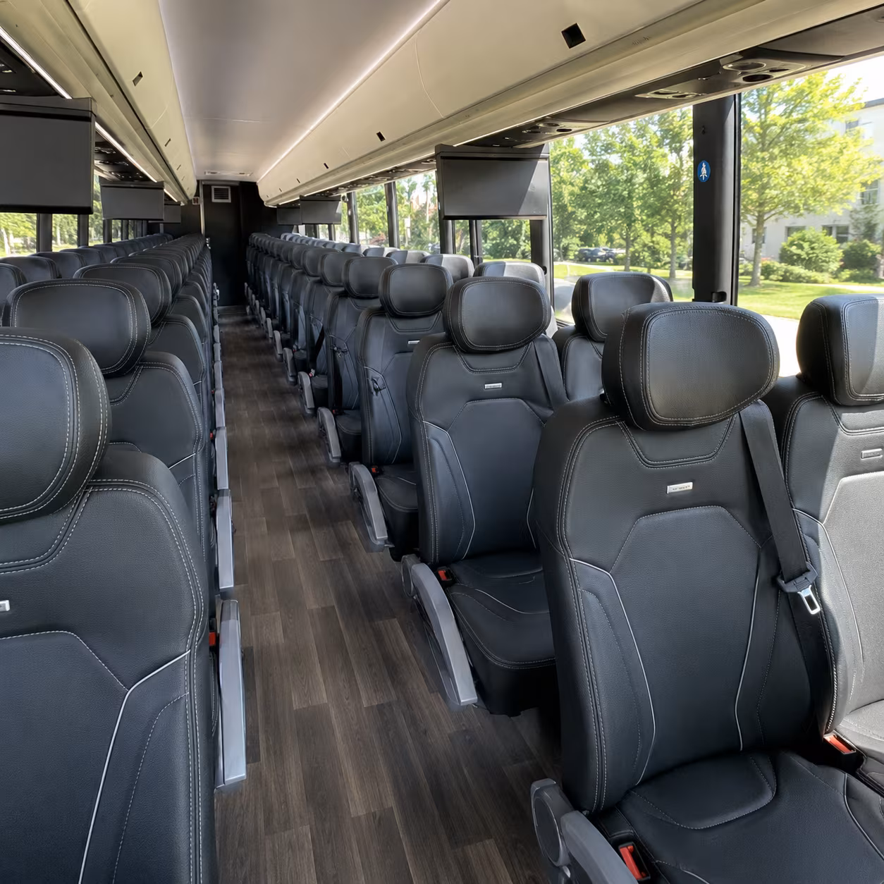 newark liberty international airport ewr charter bus shuttle rentals